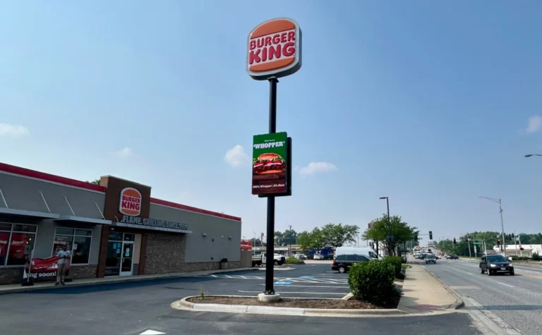 Outdoor Reader Boards in QSR